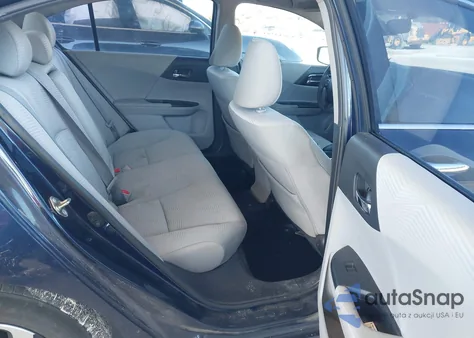 2016 Honda Accord Lx z USA, uszkodzony, nr VIN 1HGCR2F39GA221070